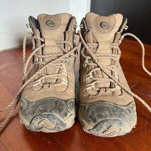 Oboz Tan Hiking Boots